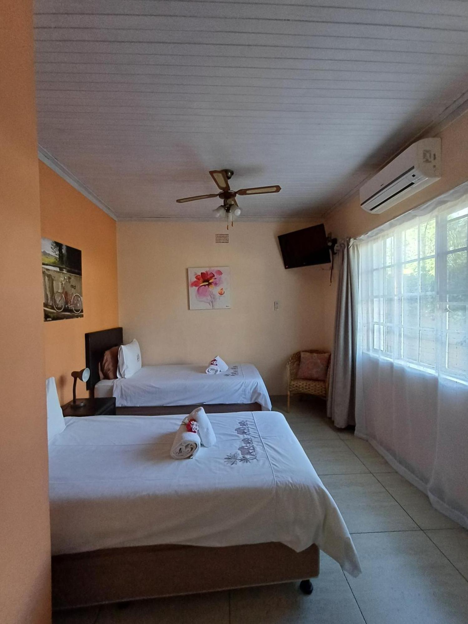 Capbon Guesthouse Windhoek Eksteriør billede