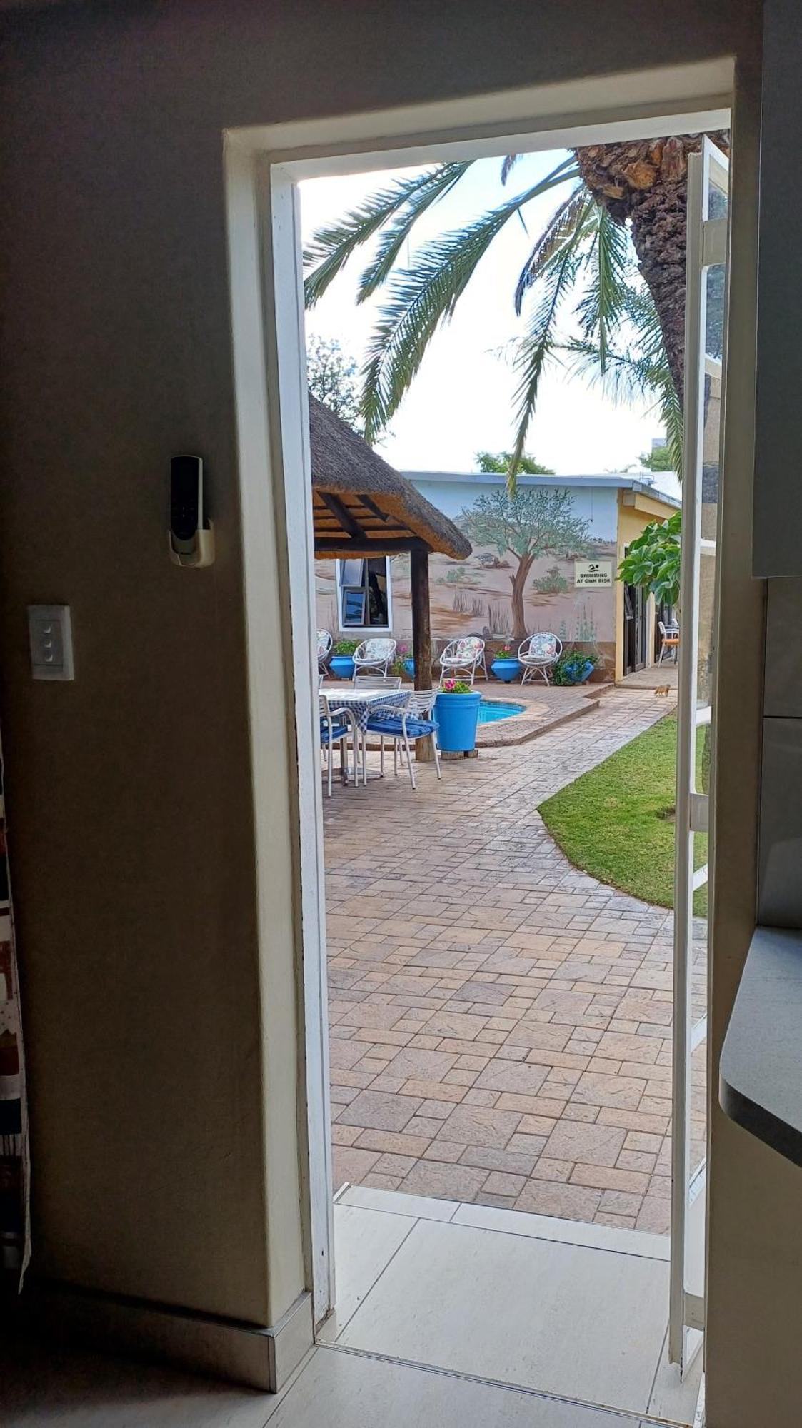 Capbon Guesthouse Windhoek Eksteriør billede